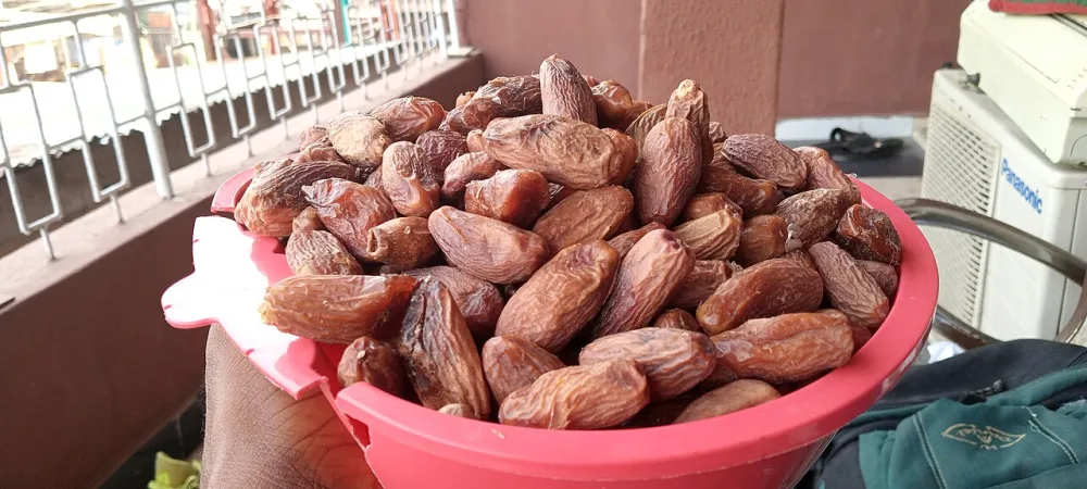 Kurma Muda Barhi Kuning (Khalal Barhi) 500g